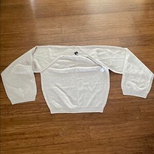 Saison Cream Off-Shoulder Sweater